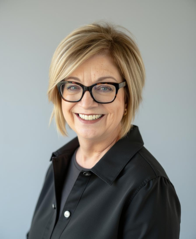 Diane Shober Headshot